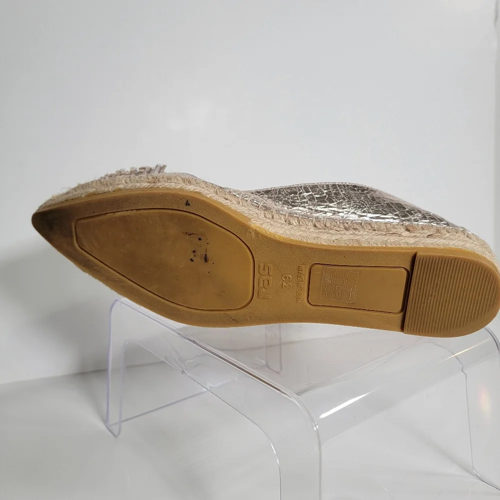 RAS Metallic Leather Espadrille Flats Size 39